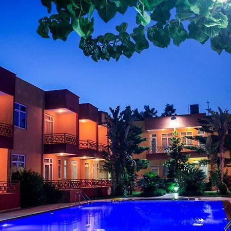 Camyuva Motel Kemer Buitenkant foto